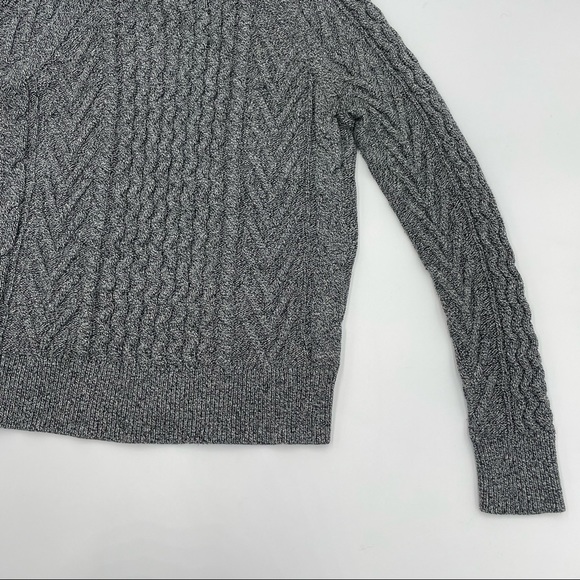 GAP Grey Heathered Classic Sweater Cozy Winter Crew Neck Cable Knit Small - Picture 3 of 9